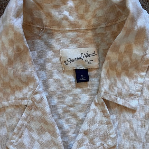 Universal Thread button down - Picture 3 of 4